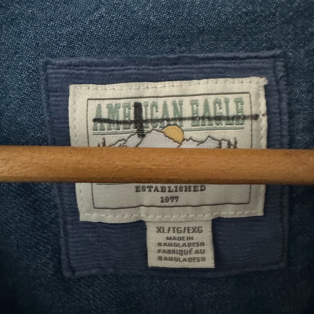 🦋American Eagle denim shirt🦋 - Picture 2 of 2